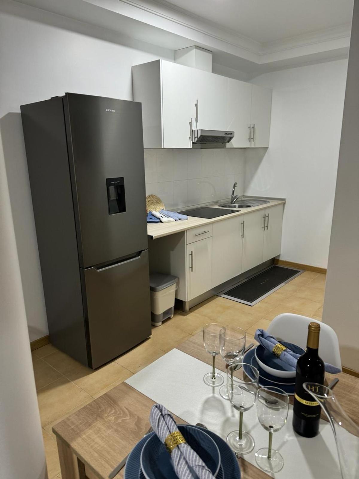 Alforra Residence 1-T2-Centro-Praias-Levadas Камара-де-Лобуш Экстерьер фото
